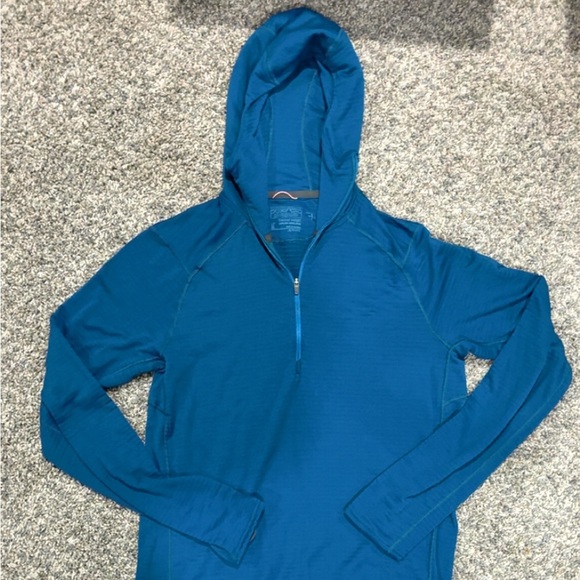 Patagonia Tops - Patagonia thermal weight capilene baselayer